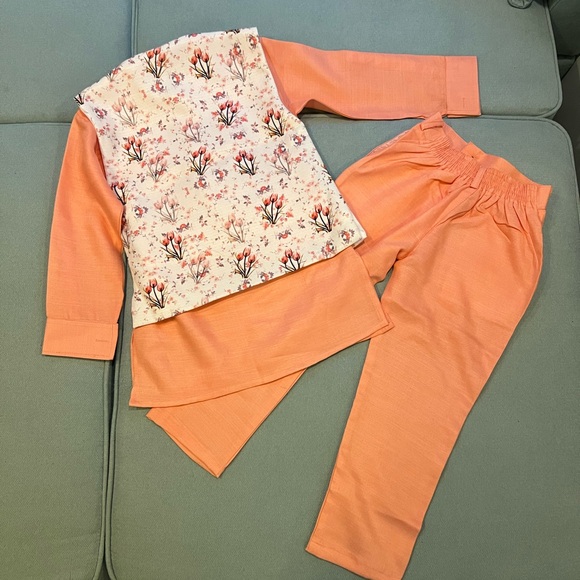 NWTs!!! Boys Matching Set with Jacket with Floral Weave Work (size: 3) - Picture 3 of 7